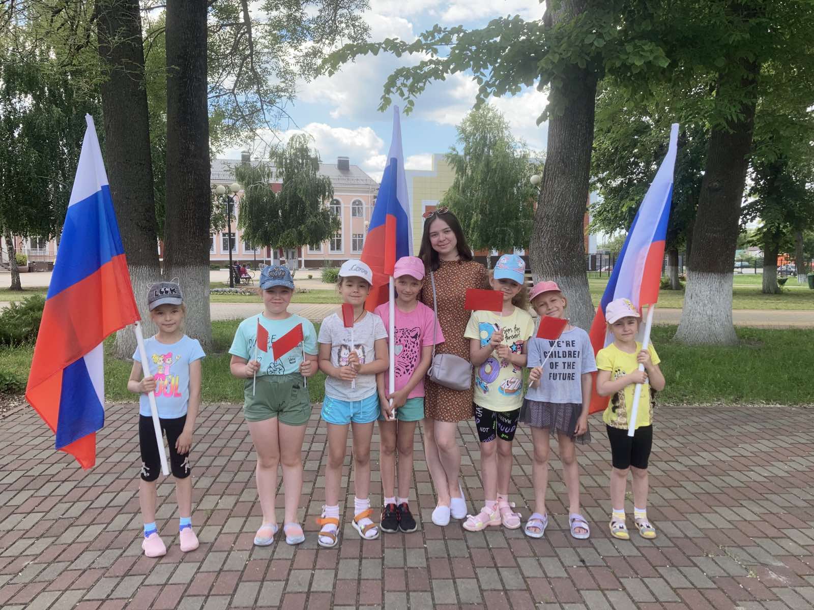 День России в школьном лагере.